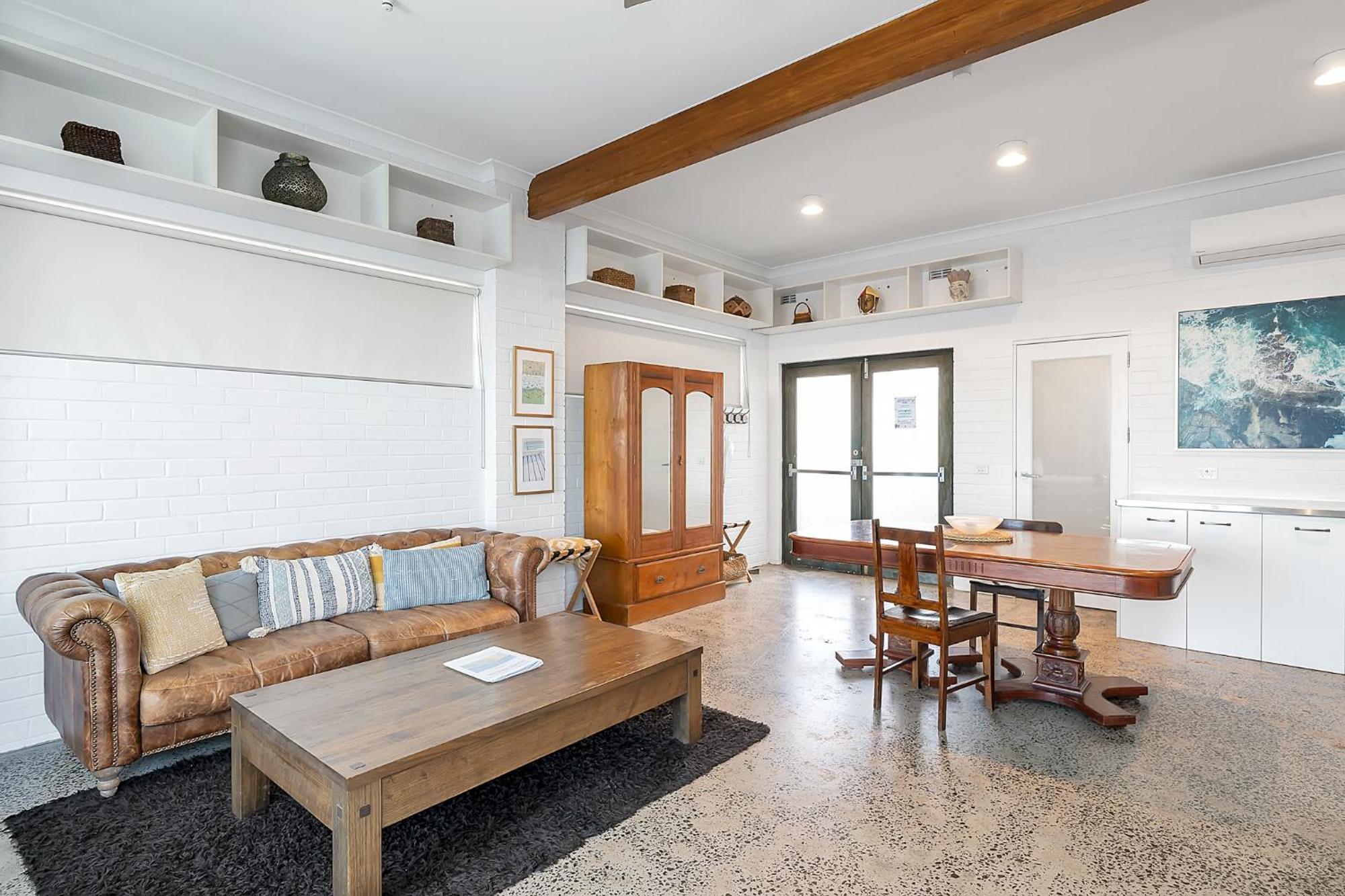 Upscale Cliffside Studio With Ocean Views North Bondi Sydney Exterior photo