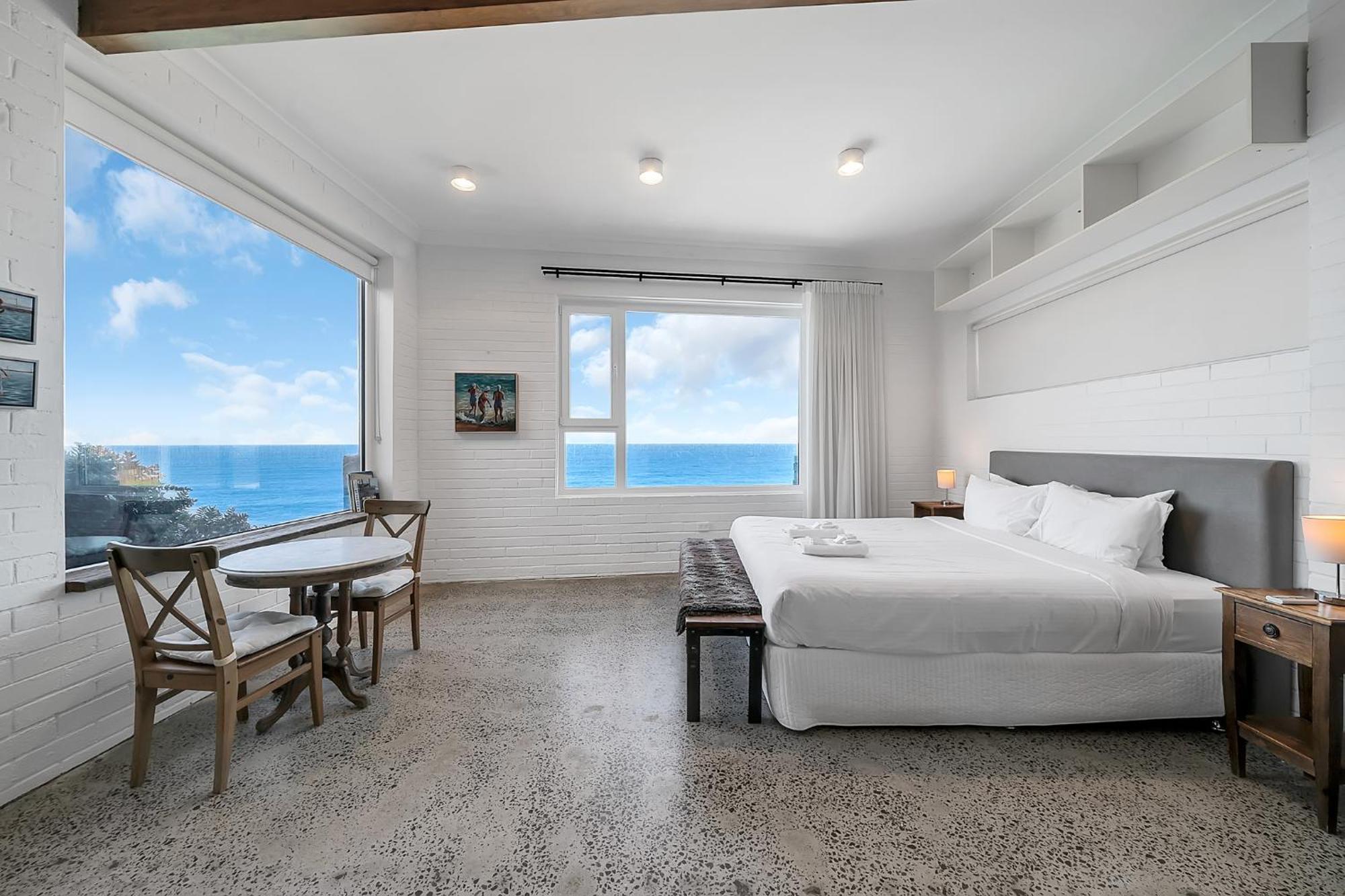 Upscale Cliffside Studio With Ocean Views North Bondi Sydney Exterior photo